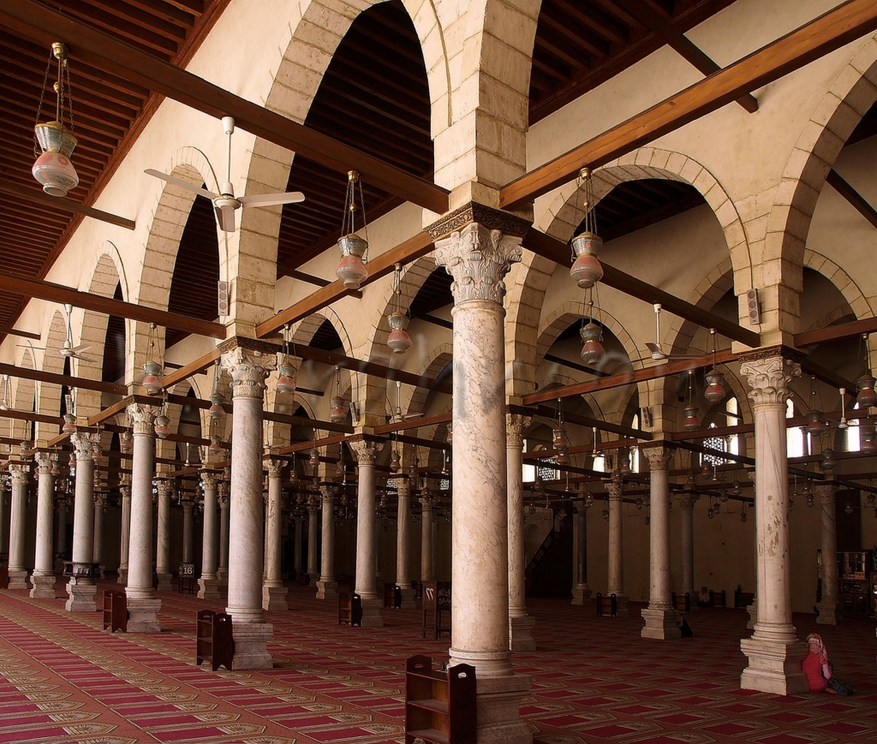 Амр ибн аль. Мечеть Амра в Каире. Мечеть Амра в Фустате (Каир).. Мечеть Амра в Каире, Египет (642 г. нашей эры). АМР ибн Аль-АС.