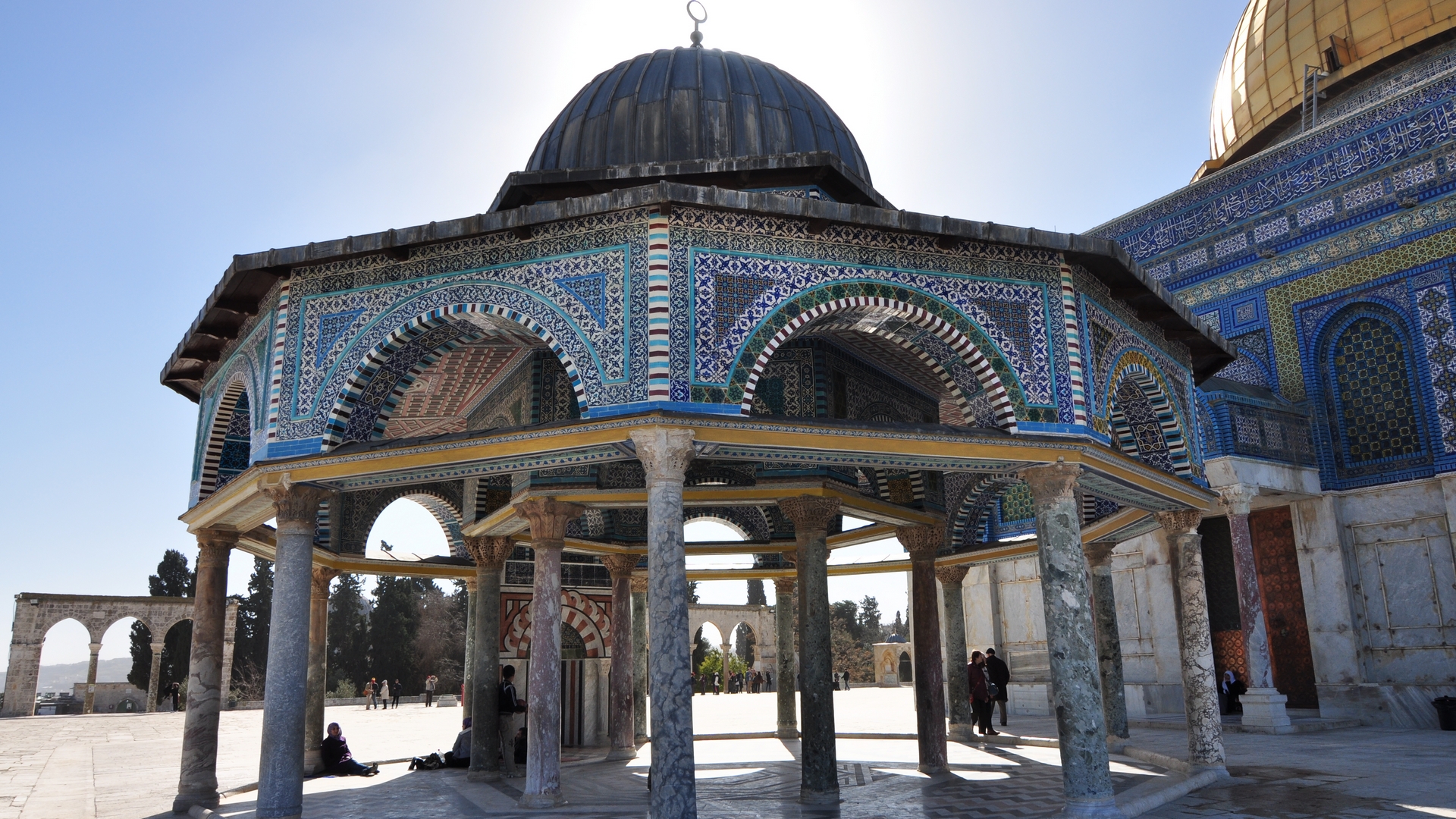 dome-of-the-chain-qubbat-al-silsila | IRCICA