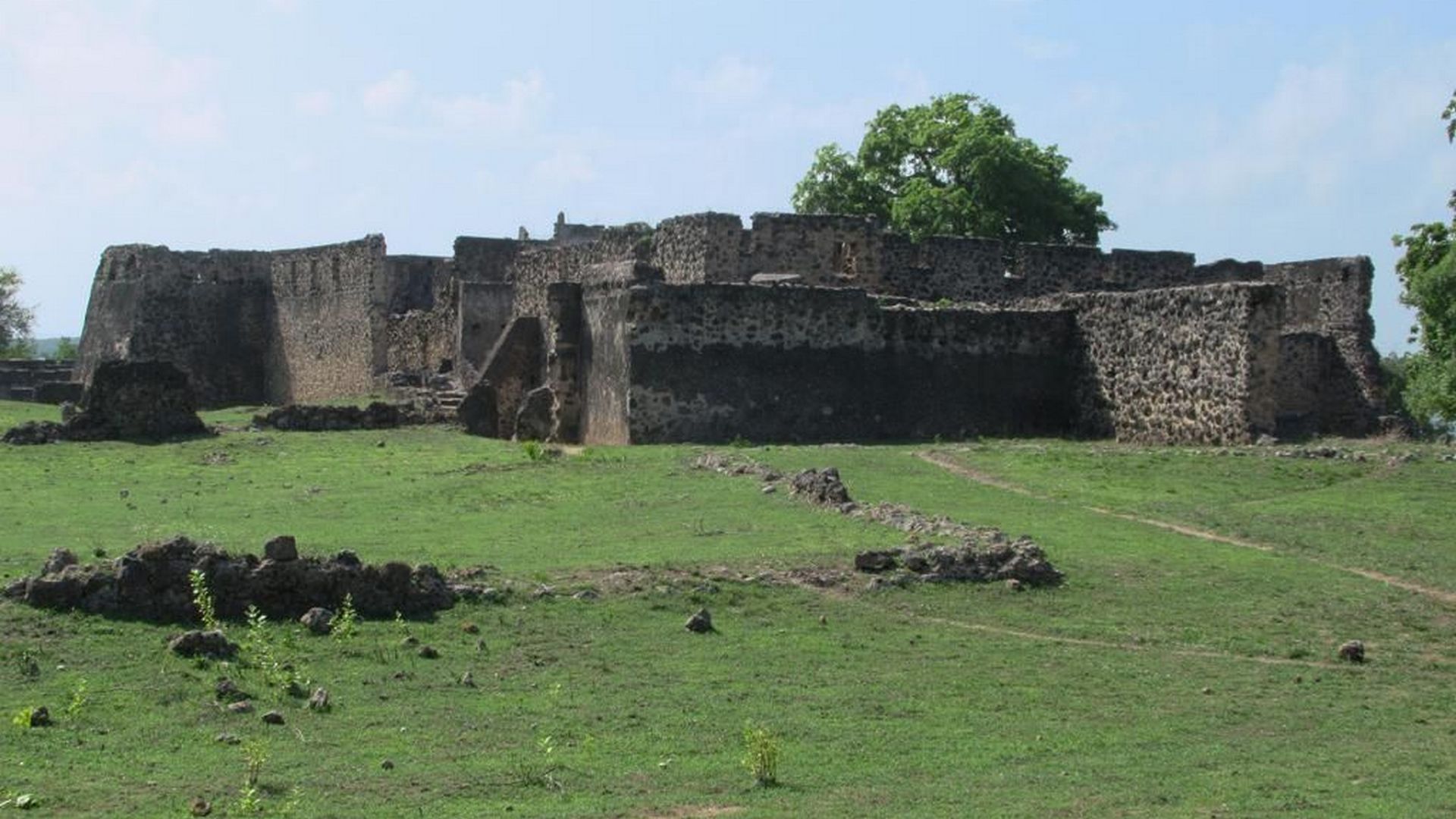 makutani-palace-ruins | IRCICA